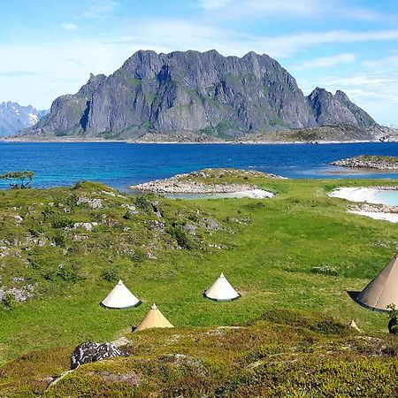 Lofoten Beach Glamping Skrova Екстериор снимка