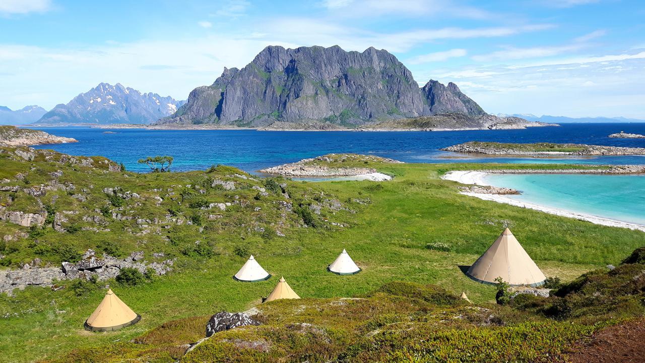 Lofoten Beach Glamping Skrova Екстериор снимка